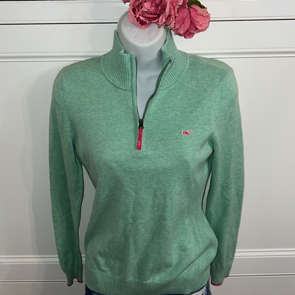 Vineyard Vines Sweater 🐳 🏖️ - Picture 2 of 10